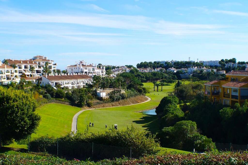 92-apartment With Fantastic Views, Miraflores, Mijas Malaga
